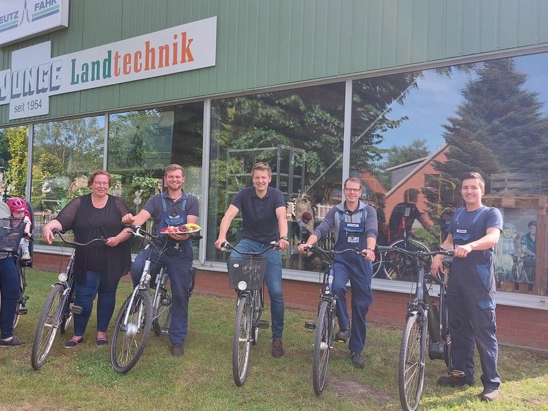STADTRADELN Junge Landtechnik