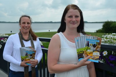 Katja Beier und Beke Dahl präsentieren den neuen Gastroführer