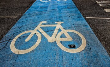 Fahrradsymbol auf Radweg