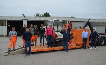 Helfer mit Bürgermeister Thorsten Krüger