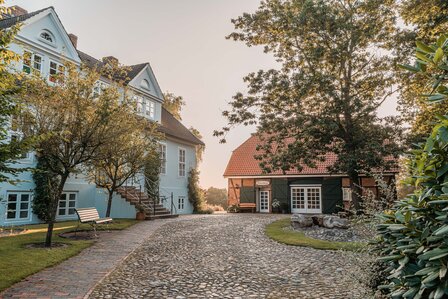 Amtshaus und Amtsscheune - Arkadius Rojek