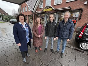 Bürgermeisterin Gabi Kasten besucht Firma Grüning