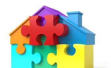 Haus aus Puzzleteilen