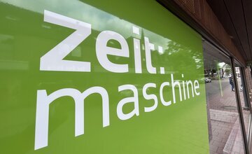 Zeitmaschine Logo