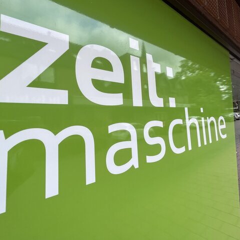 Zeitmaschine Logo